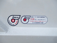 三菱ふそうキャンターアルミバン小型（2t・3t）[写真13]