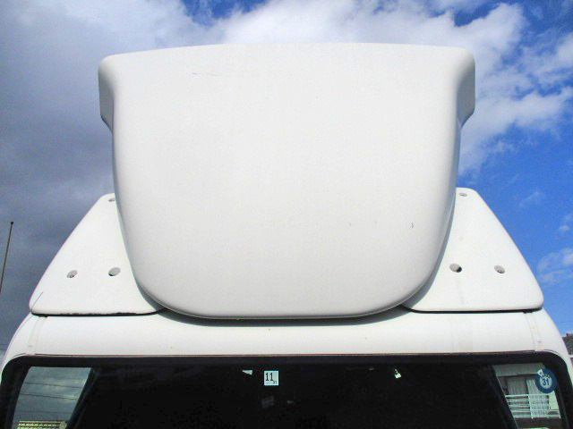 三菱ふそうキャンターアルミバン小型（2t・3t）[写真21]