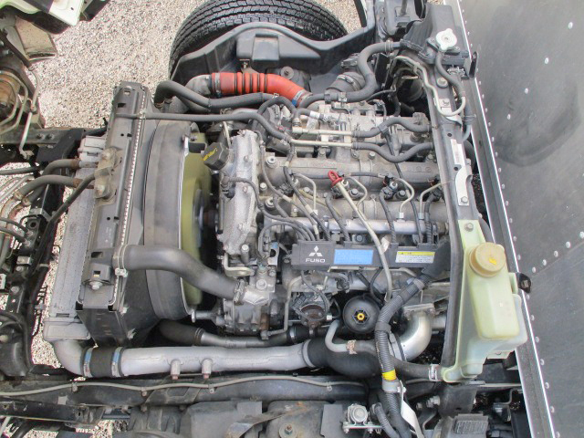 三菱ふそうキャンターアルミバン小型（2t・3t）[写真22]