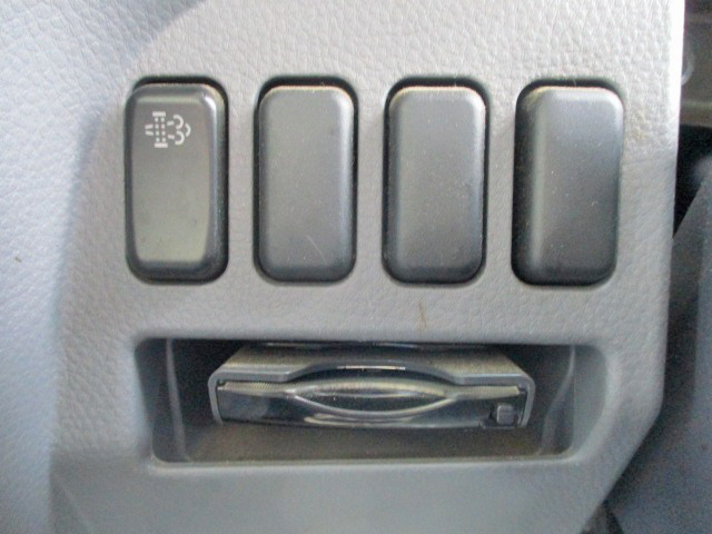 三菱ふそうキャンターアルミバン小型（2t・3t）[写真28]