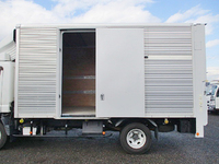 三菱ふそうキャンターアルミバン小型（2t・3t）[写真06]