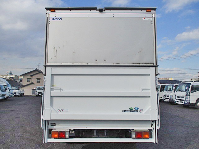 三菱ふそうキャンターアルミバン小型（2t・3t）[写真09]