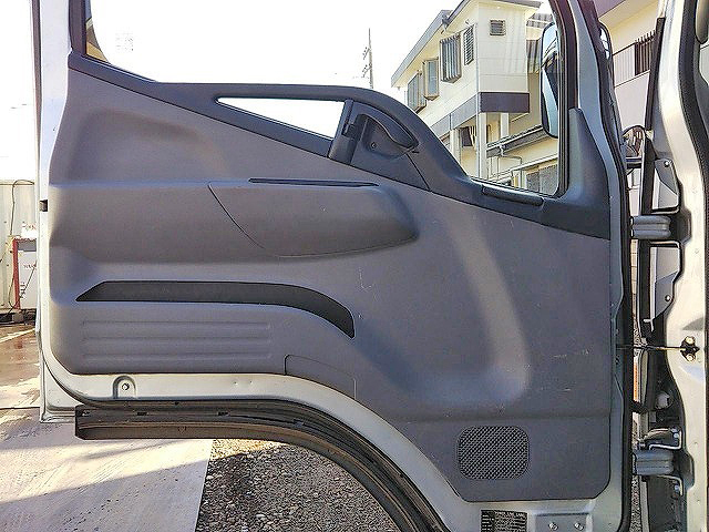 三菱ふそうキャンターダンプ小型（2t・3t）[写真29]