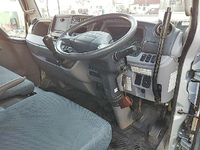 三菱ふそうキャンターダンプ小型（2t・3t）[写真32]