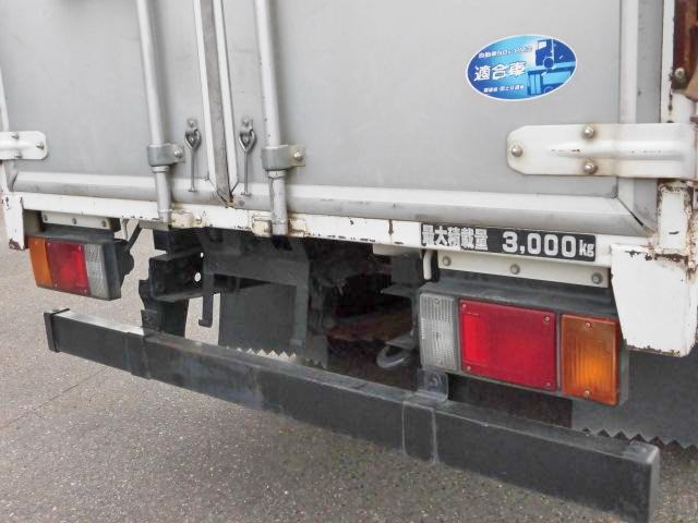 マツダタイタン幌ウイング小型（2t・3t）[写真10]