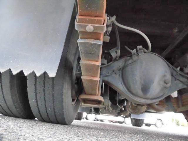 マツダタイタン幌ウイング小型（2t・3t）[写真32]