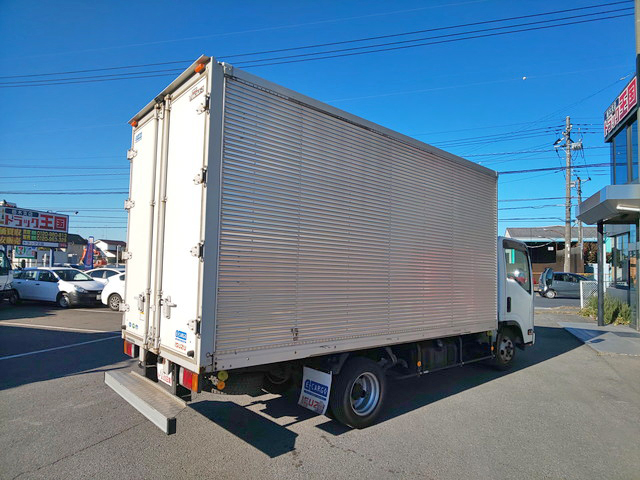 いすゞエルフアルミバン小型（2t・3t）[写真02]