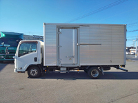 いすゞエルフアルミバン小型（2t・3t）[写真05]