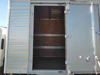 いすゞエルフアルミバン小型（2t・3t）[写真07]