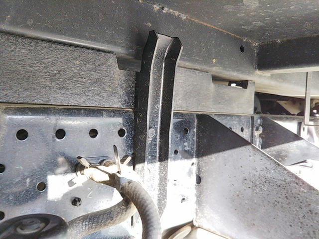 いすゞエルフダンプ小型（2t・3t）[写真21]