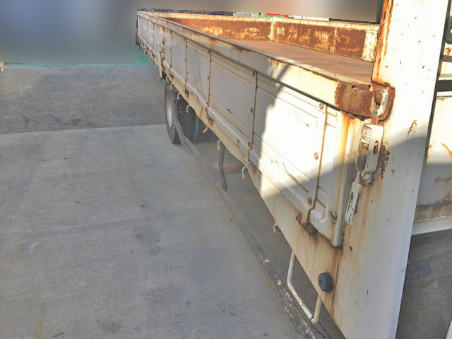 日産コンドル平ボディ中型（4t）[写真06]