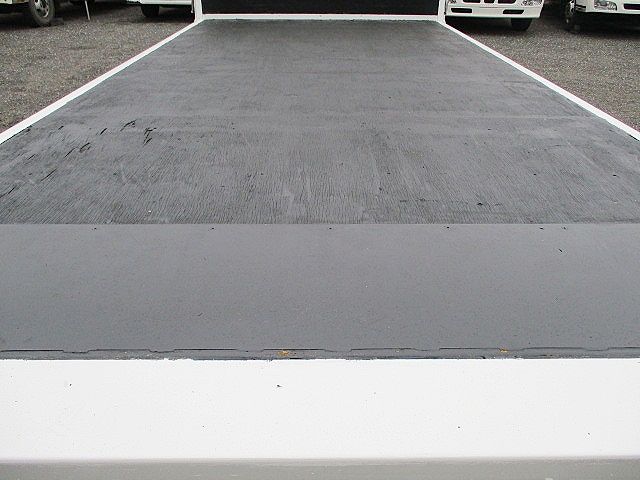 いすゞエルフ平ボディ小型（2t・3t）[写真12]