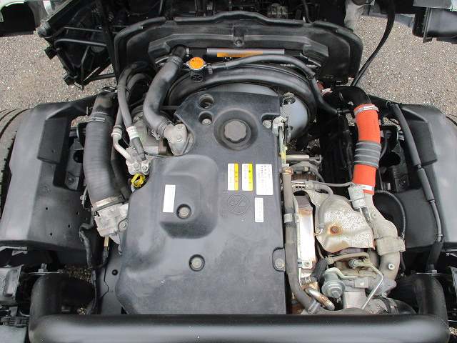 いすゞエルフ平ボディ小型（2t・3t）[写真17]