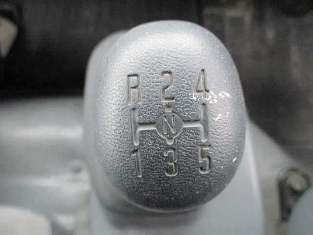 いすゞエルフ平ボディ小型（2t・3t）[写真23]