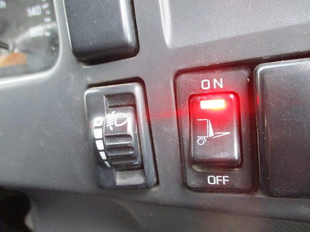 いすゞエルフ平ボディ小型（2t・3t）[写真25]