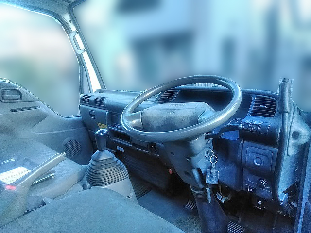 いすゞエルフダンプ小型（2t・3t）[写真22]