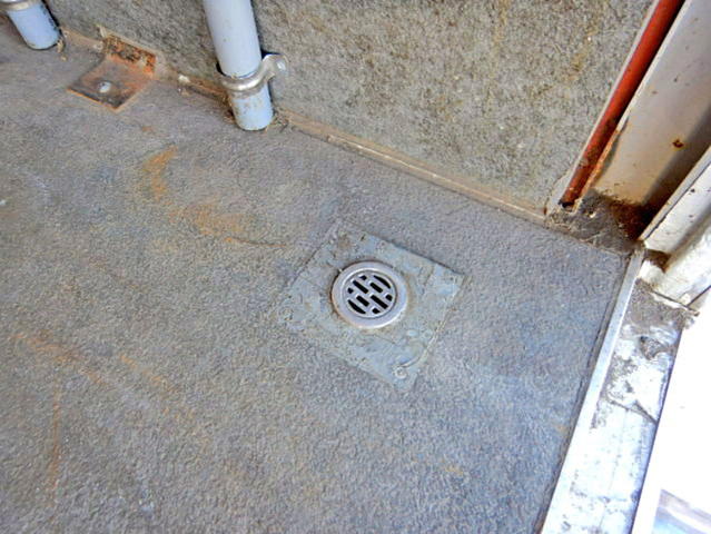 いすゞエルフパネルバン小型（2t・3t）[写真10]