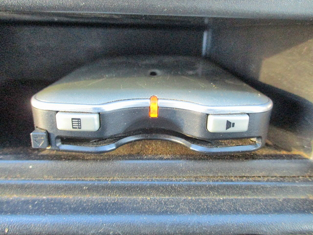 三菱ふそうキャンター幌ウイング小型（2t・3t）[写真26]