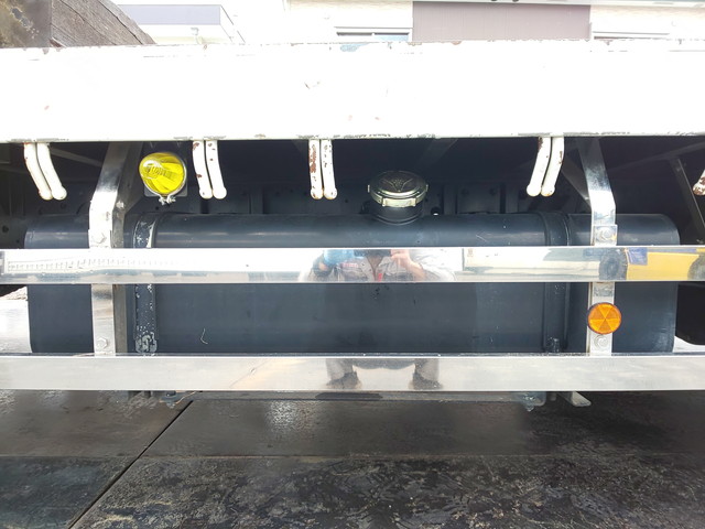 日野レンジャーセルフクレーン3段中型（4t）[写真16]