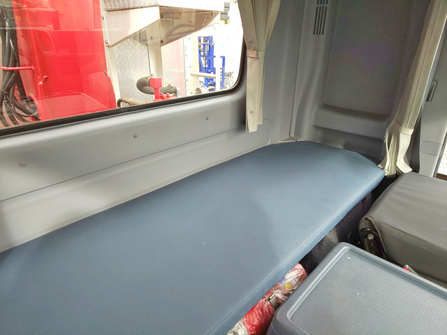 日野レンジャーセルフクレーン3段中型（4t）[写真31]