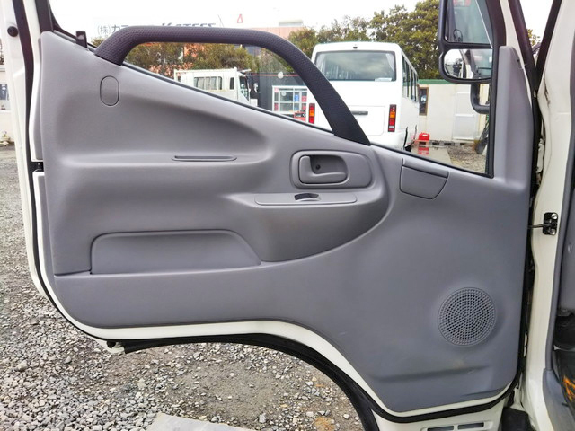 トヨタトヨエースクレーン付小型（2t・3t）[写真27]