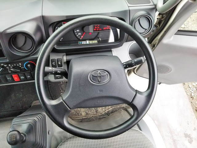 トヨタトヨエースクレーン付小型（2t・3t）[写真34]