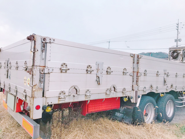 三菱ふそうスーパーグレートアルミブロック大型（10t）[写真02]