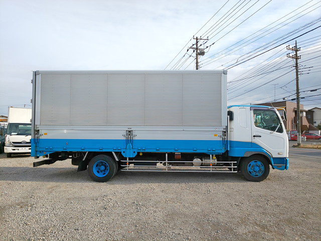 三菱ふそうファイターアルミウイング増トン（6t・8t）[写真07]