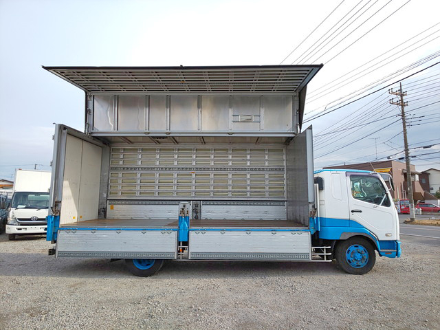 三菱ふそうファイターアルミウイング増トン（6t・8t）[写真08]