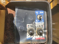 日野エルフダブルキャブ・クレーン付小型（2t・3t）[写真11]