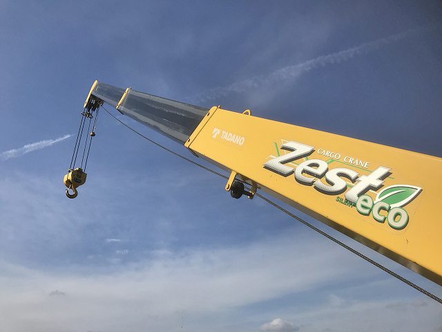 日野エルフダブルキャブ・クレーン付小型（2t・3t）[写真13]