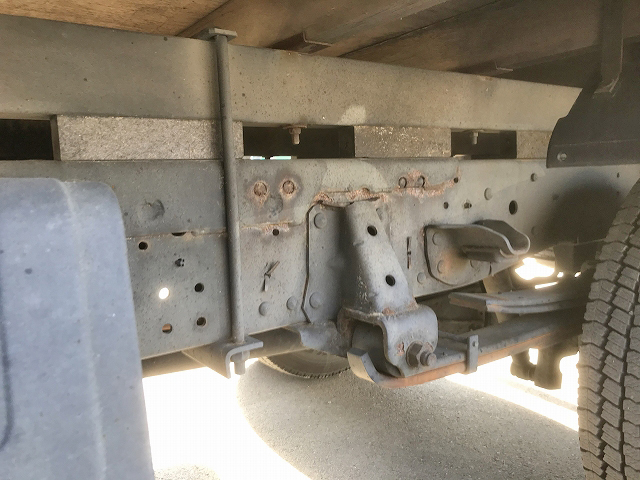 日野エルフダブルキャブ・クレーン付小型（2t・3t）[写真16]