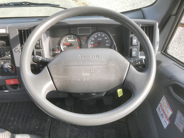 日野エルフダブルキャブ・クレーン付小型（2t・3t）[写真34]