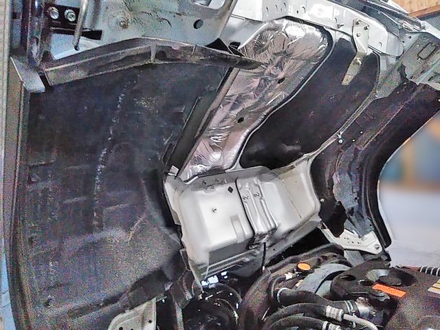 いすゞエルフ平ボディ小型（2t・3t）[写真13]