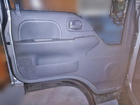 いすゞエルフ平ボディ小型（2t・3t）[写真17]