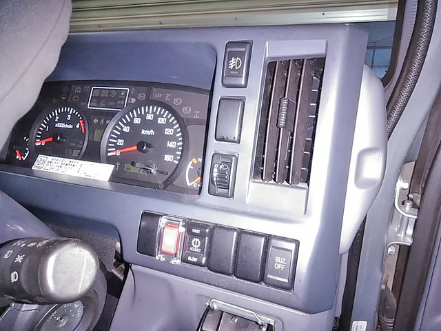 いすゞエルフ平ボディ小型（2t・3t）[写真26]