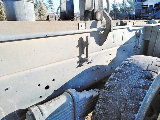 UDトラックスクオンダンプ大型（10t）[写真12]