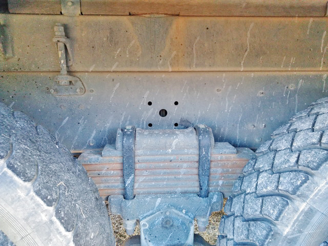 UDトラックスクオンダンプ大型（10t）[写真14]