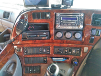 UDトラックスクオンダンプ大型（10t）[写真21]