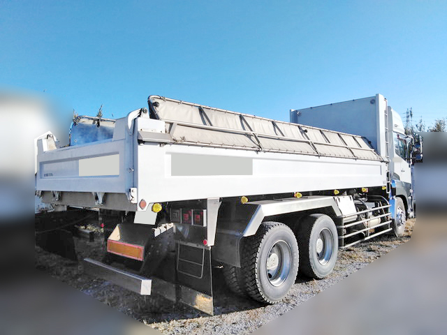 UDトラックスクオンダンプ大型（10t）[写真03]