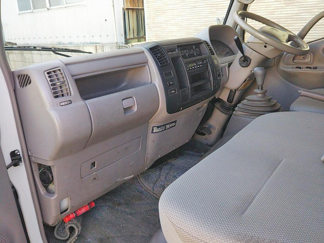 トヨタトヨエースダブルキャブ（Wキャブ）小型（2t・3t）[写真30]