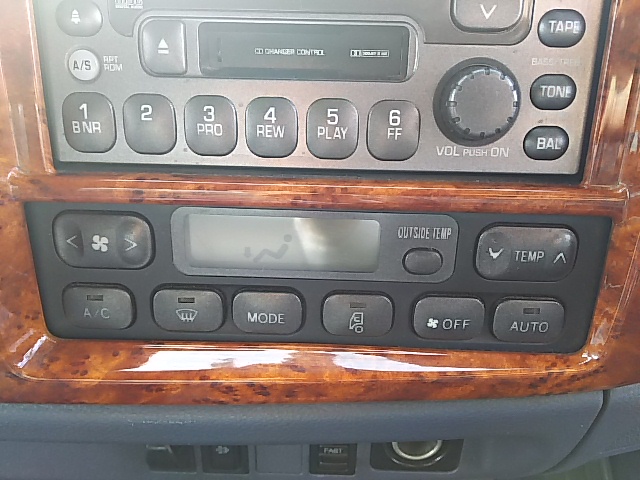 日野レンジャーアルミブロック中型（4t）[写真19]