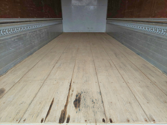 日野デュトロアルミウイング小型（2t・3t）[写真16]