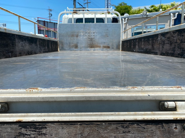 トヨタダイナ平ボディ小型（2t・3t）[写真11]