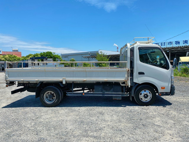 トヨタダイナ平ボディ小型（2t・3t）[写真06]