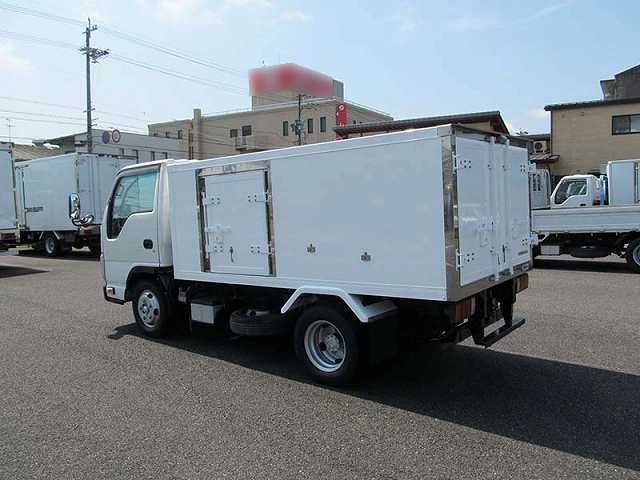 いすゞエルフ冷凍車（冷蔵車）小型（2t・3t）[写真02]
