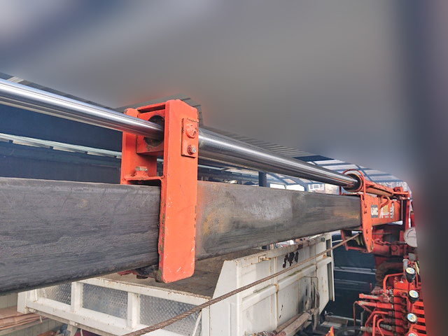 いすゞエルフダンプ・クレーン付小型（2t・3t）[写真10]