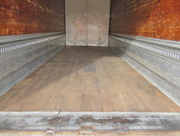 三菱ふそうファイターアルミウイング中型（4t）[写真12]