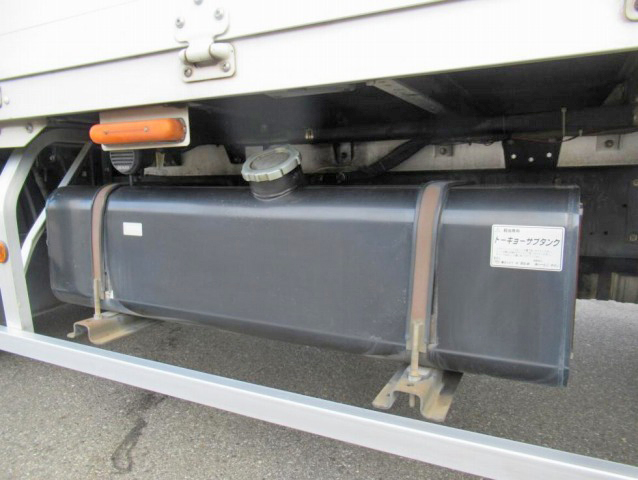 三菱ふそうファイターアルミウイング中型（4t）[写真20]