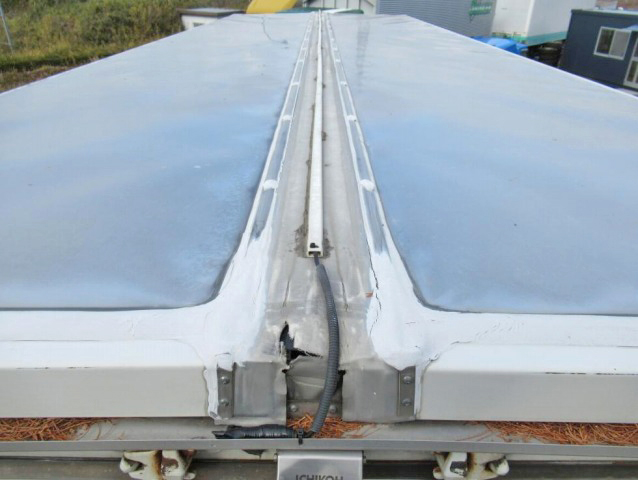 三菱ふそうファイターアルミウイング中型（4t）[写真30]